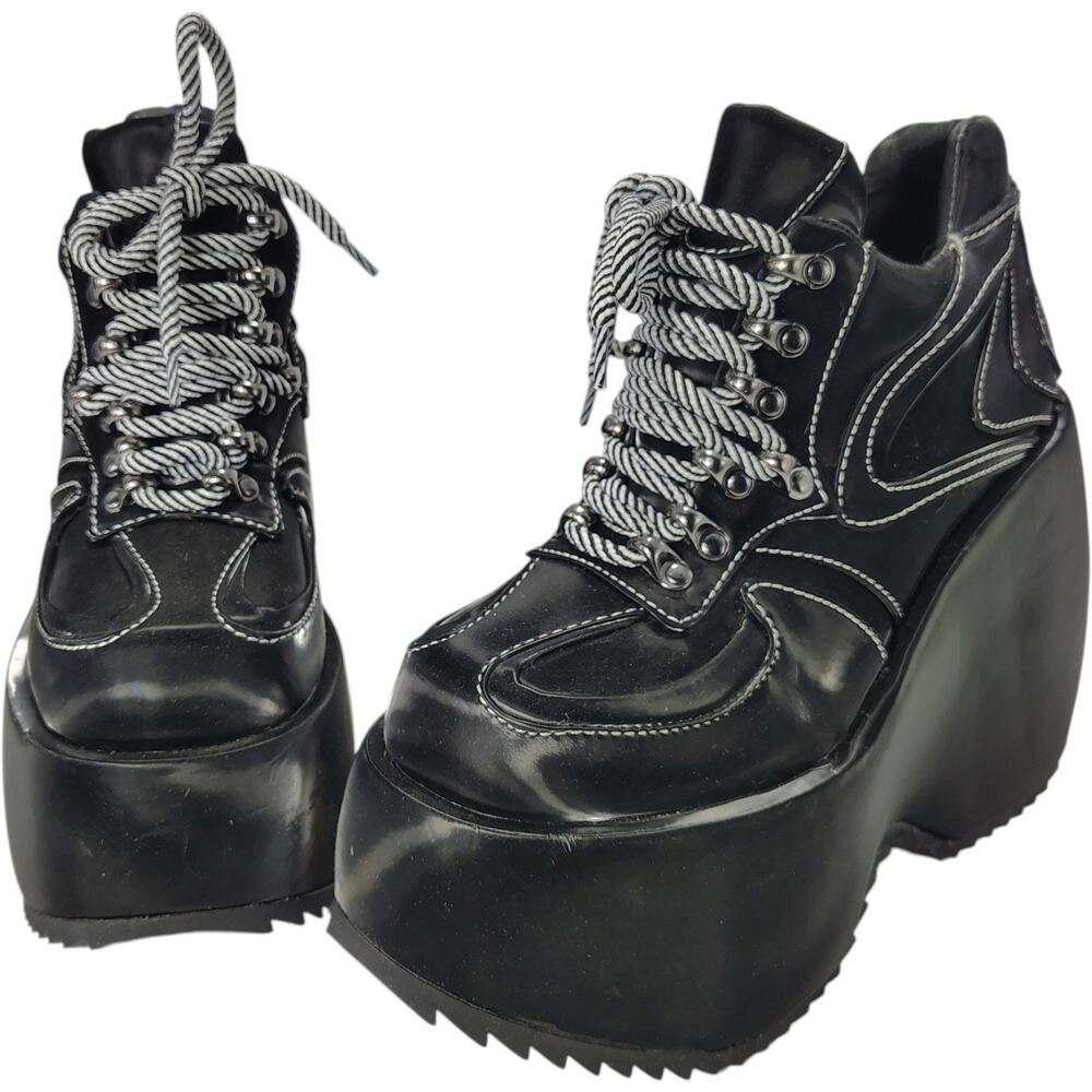 Dolls Kill Waking Dream Liquid Velvet Platform Sneakers Women's Size 8M Goth Alt